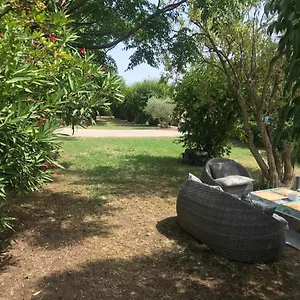 Duplex Bucolique Aux Pieds Des Alpilles Mouries